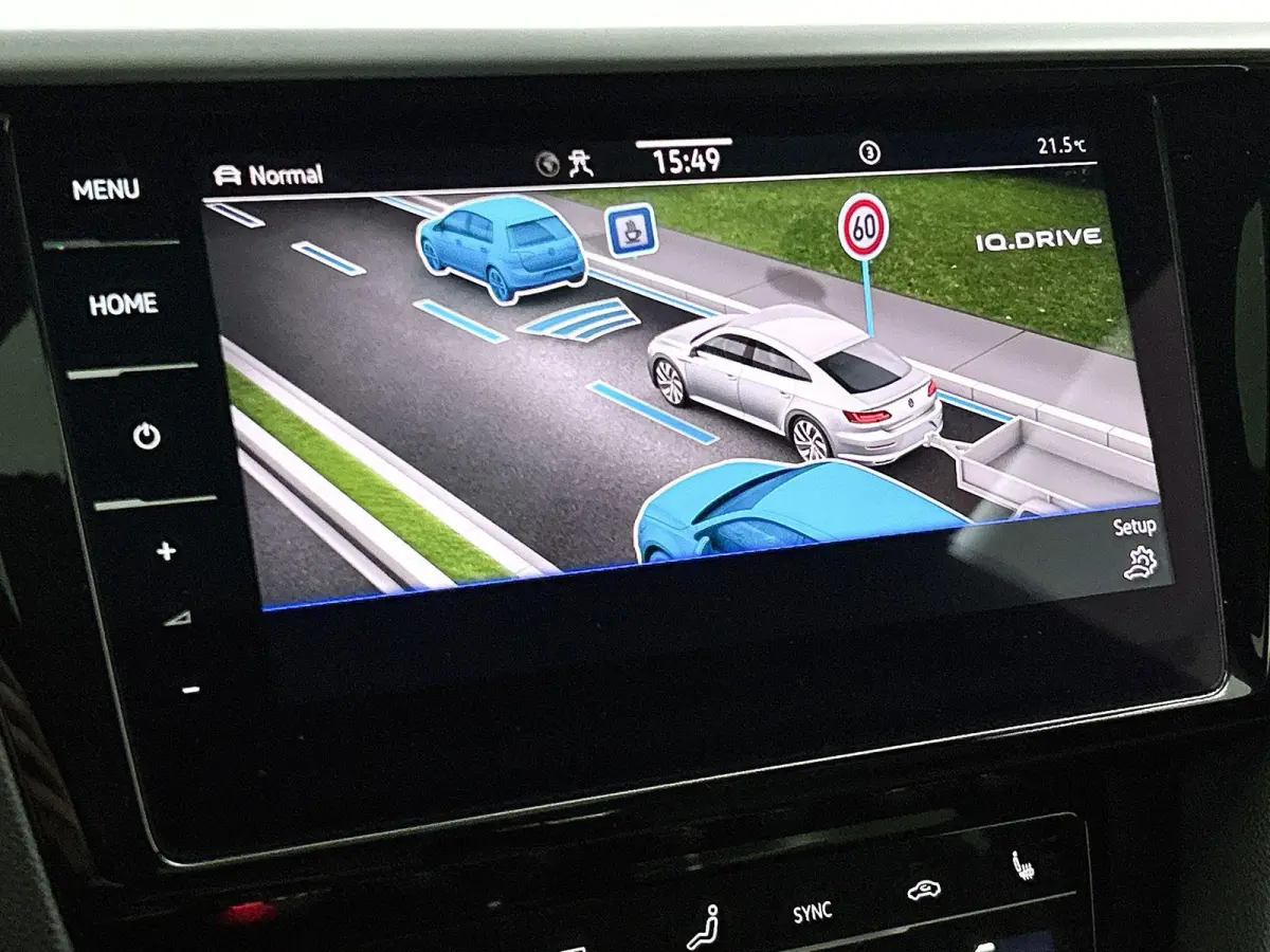 1.4 TSI eHybrid R-Line Business+ | Automaat | Trekhaak | Panorama dak | Stoel/stuurverwarming | Airco | 360 Camera | Navigatie |