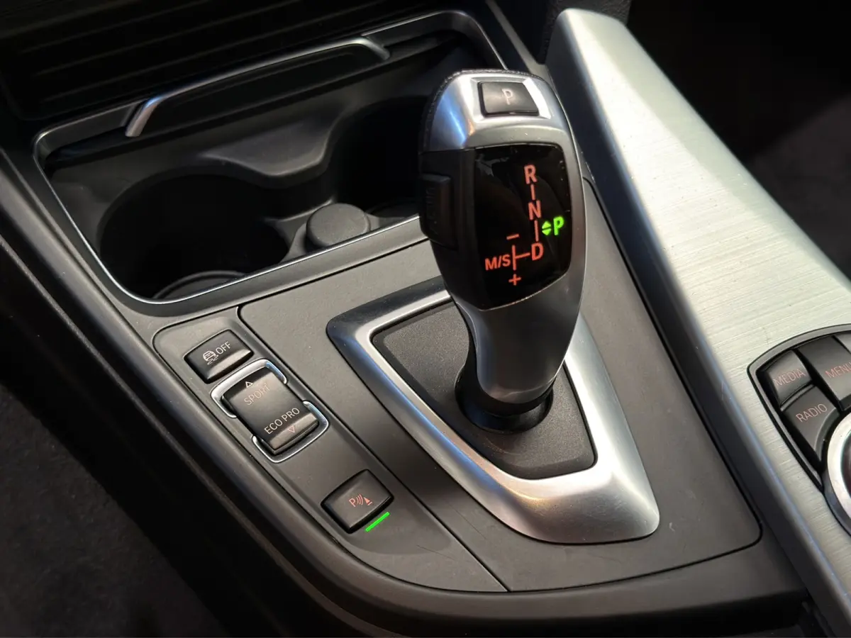 420i Centennial High Executive|M-Sport|Stoel/Nekverwarming|Cognac