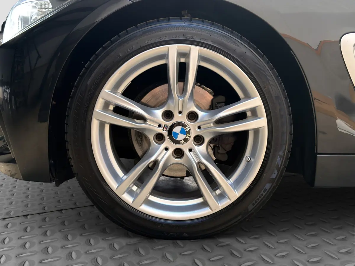420i Centennial High Executive|M-Sport|Stoel/Nekverwarming|Cognac