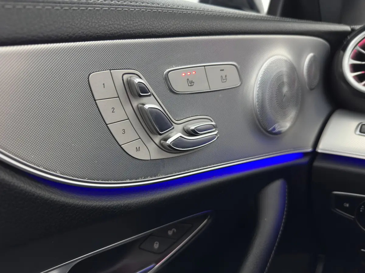 220 d AMG-Styling Premium Plus Aut. *PANO | LEATHER-MICROFIBRE | BURMESTER | ADAPTIVE-CRUISE | BLINDSPOT | MULTIBEAM-LED | MEMORY-PACK | TOPVIEW | KEYLESS | HEATED-SPORTSEATS | WIDESCREEN | 