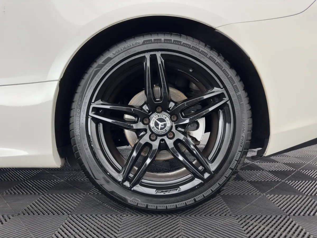 220 d AMG-Styling Premium Plus Aut. *PANO | LEATHER-MICROFIBRE | BURMESTER | ADAPTIVE-CRUISE | BLINDSPOT | MULTIBEAM-LED | MEMORY-PACK | TOPVIEW | KEYLESS | HEATED-SPORTSEATS | WIDESCREEN | 