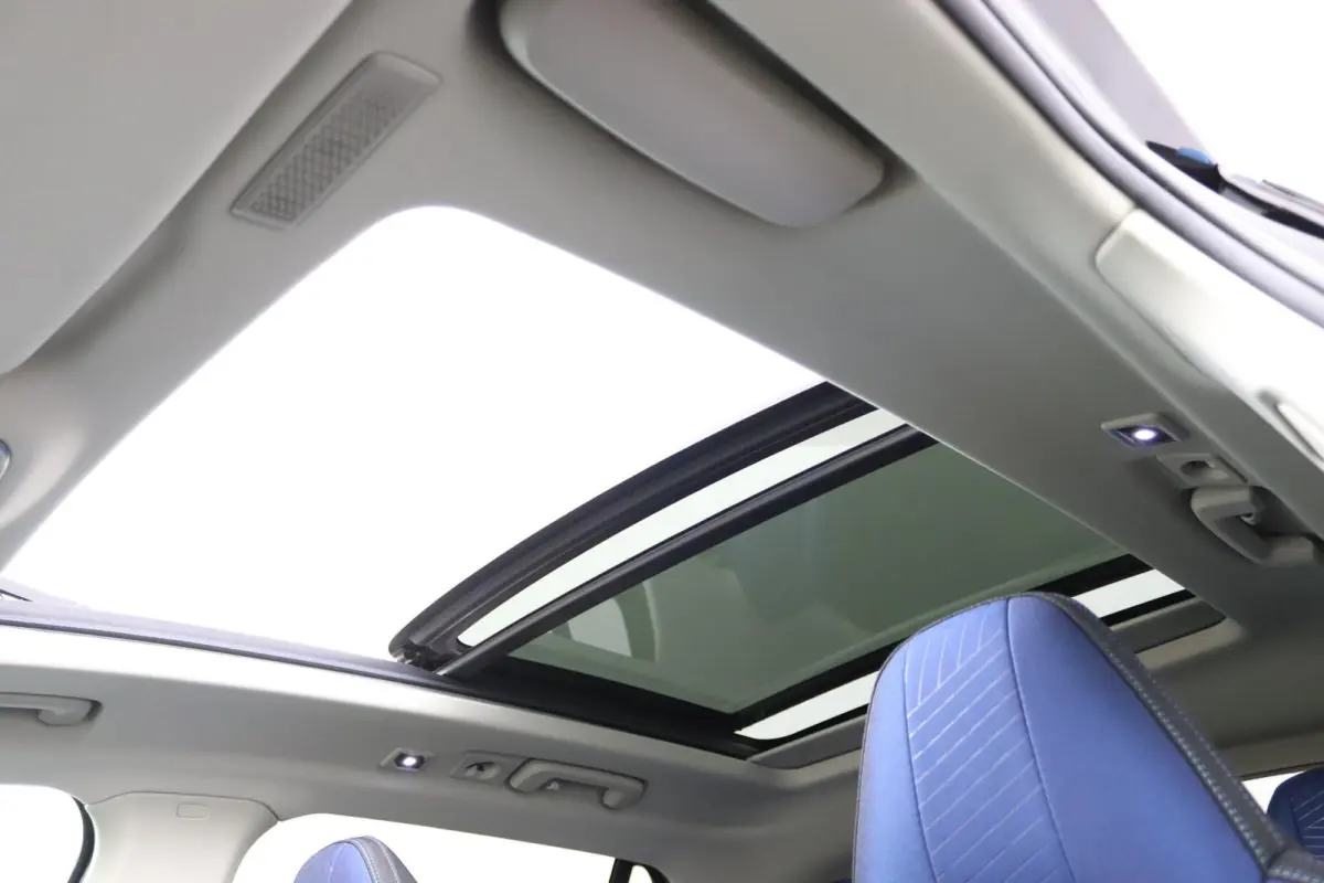 1.5*PLUG-IN*NAVI*PANO*CAM*ACC*CARPLAY*ECC*LED*