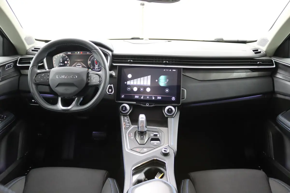 1.5*PLUG-IN*NAVI*PANO*CAM*ACC*CARPLAY*ECC*LED*