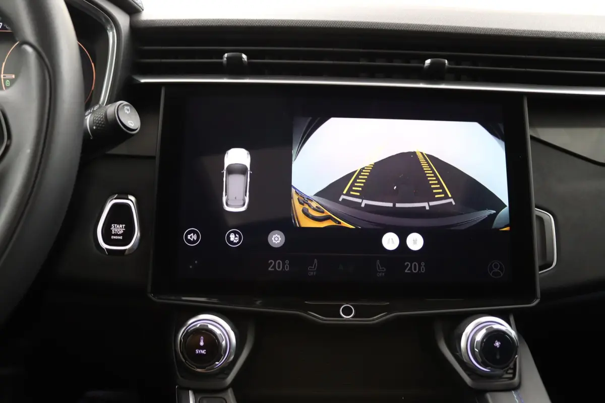 1.5*PLUG-IN*NAVI*PANO*CAM*ACC*CARPLAY*ECC*LED*