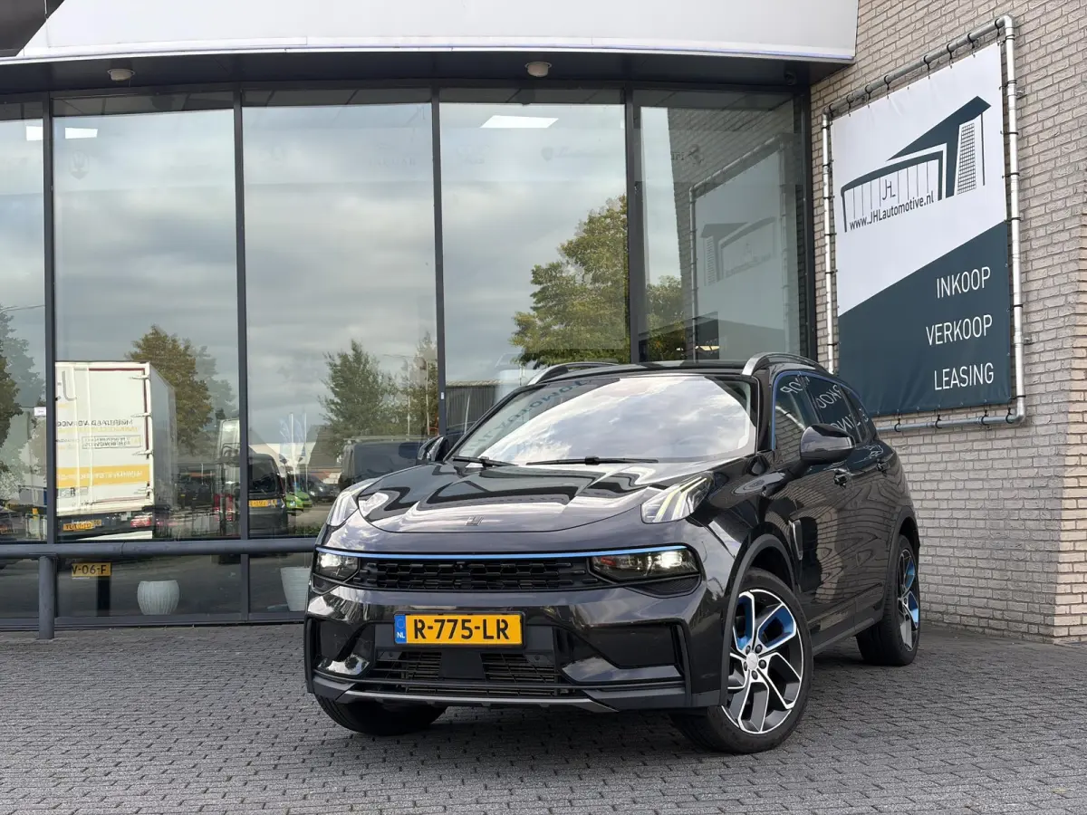 1.5*PLUG-IN*NAVI*PANO*CAM*ACC*CARPLAY*ECC*LED*