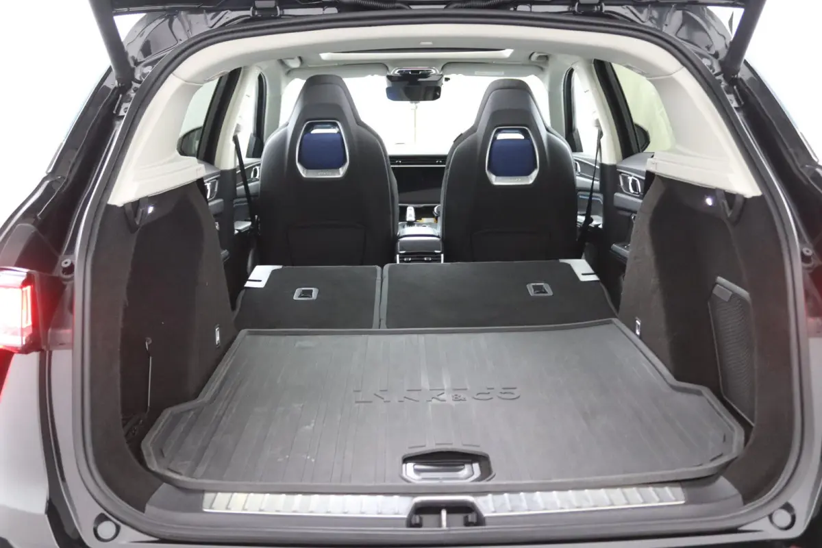 1.5*PLUG-IN*NAVI*PANO*CAM*ACC*CARPLAY*ECC*LED*