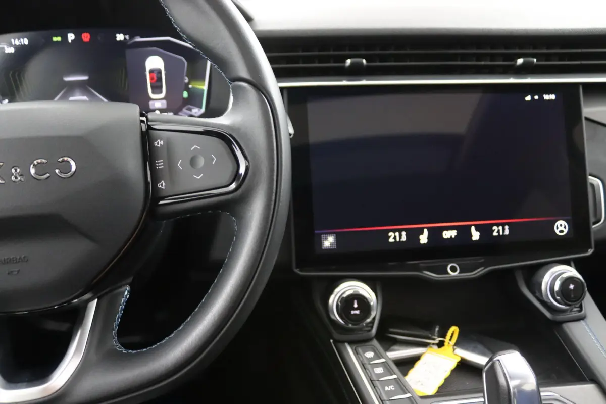 1.5*PLUG-IN*NAVI*PANO*CAM*ACC*CARPLAY*ECC*LED*