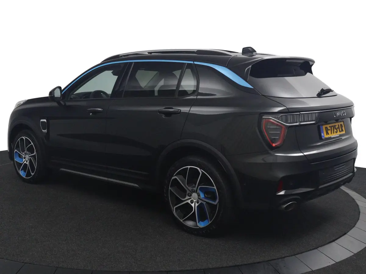 1.5*PLUG-IN*NAVI*PANO*CAM*ACC*CARPLAY*ECC*LED*