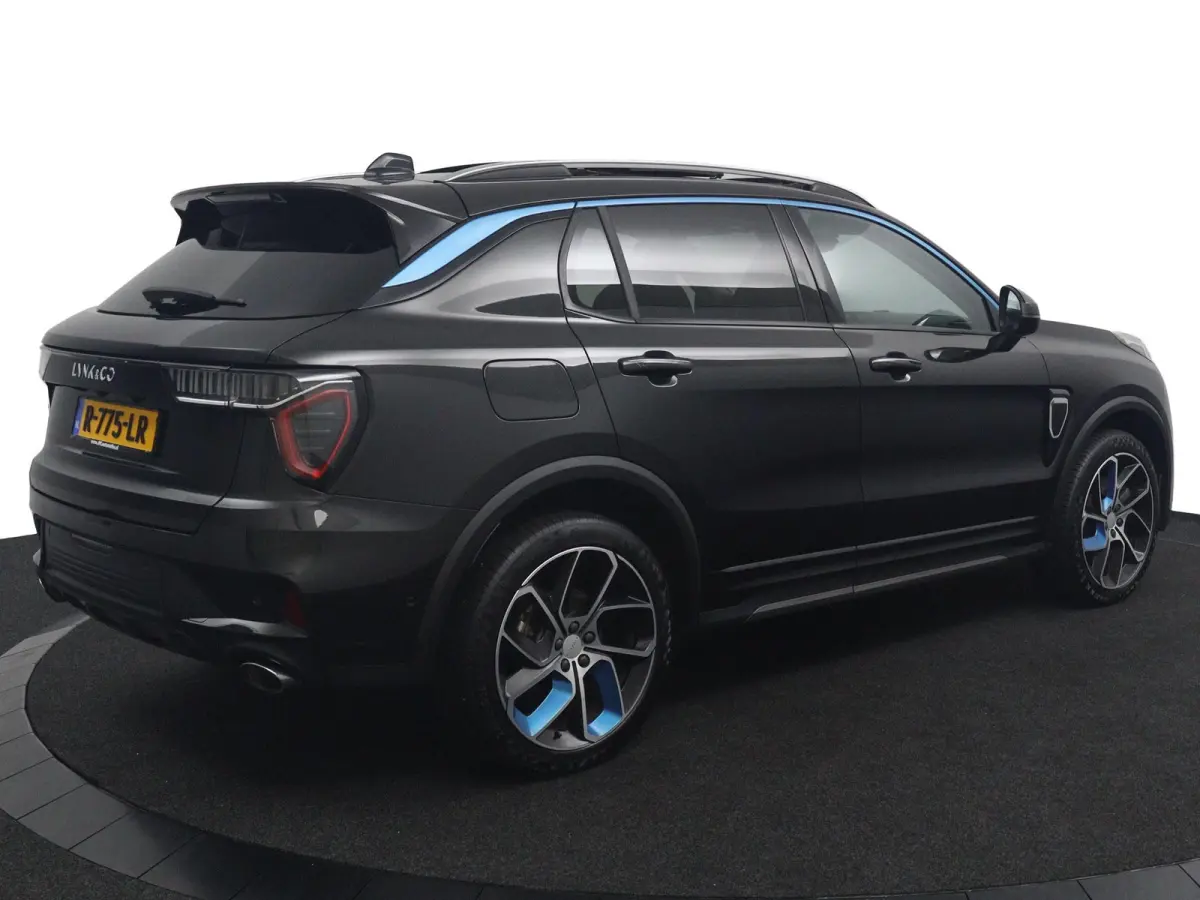 1.5*PLUG-IN*NAVI*PANO*CAM*ACC*CARPLAY*ECC*LED*