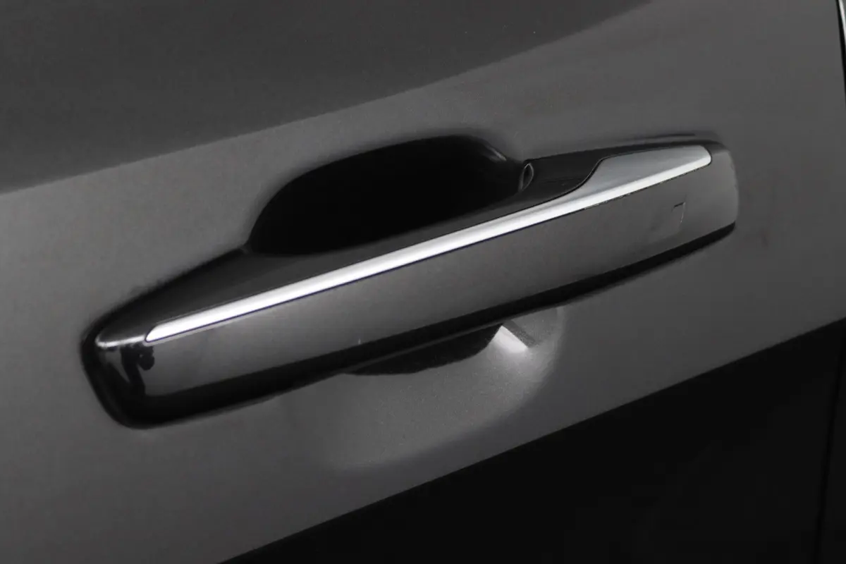 1.5*PLUG-IN*NAVI*PANO*CAM*ACC*CARPLAY*ECC*LED*