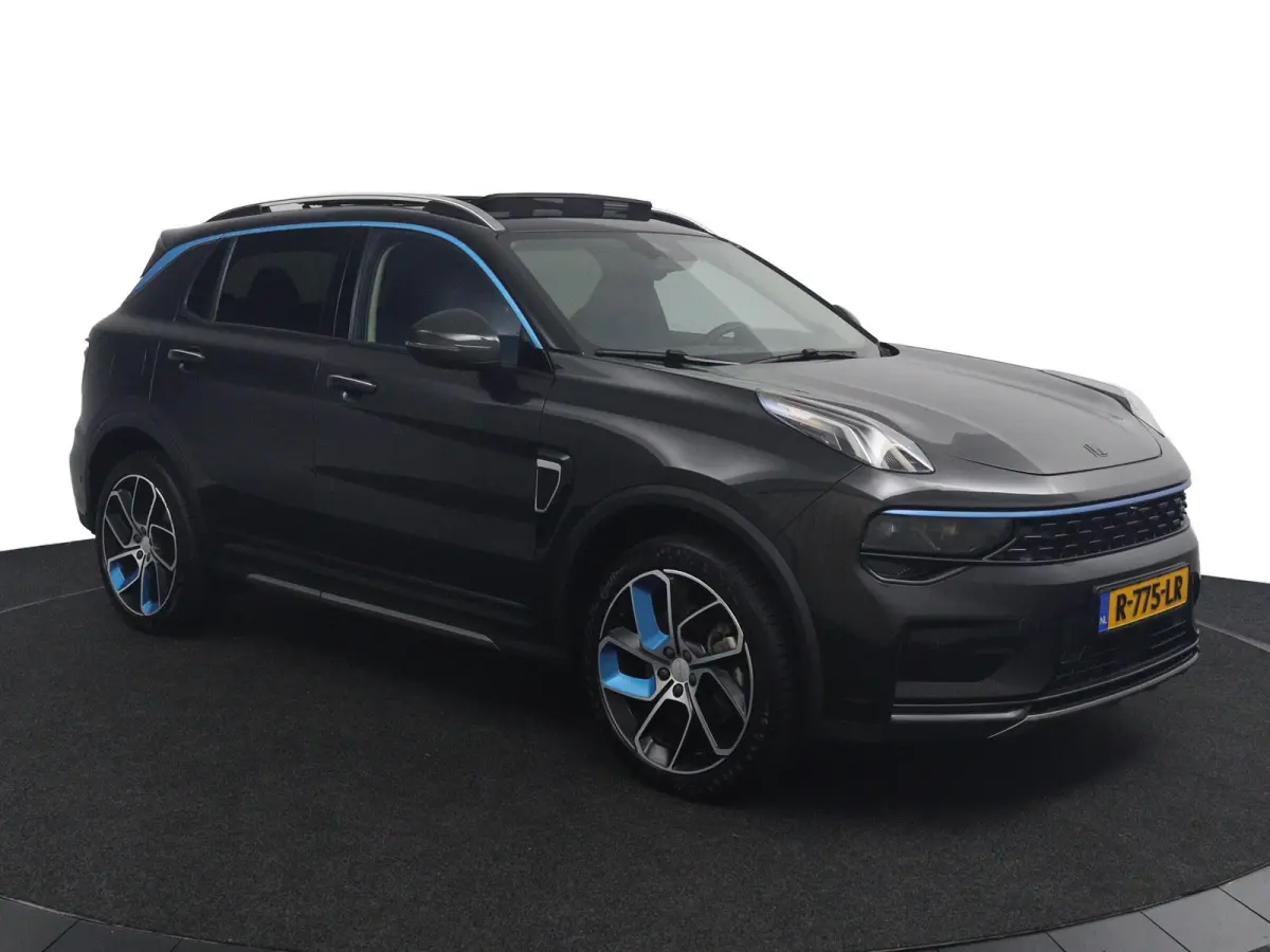 1.5*PLUG-IN*NAVI*PANO*CAM*ACC*CARPLAY*ECC*LED*