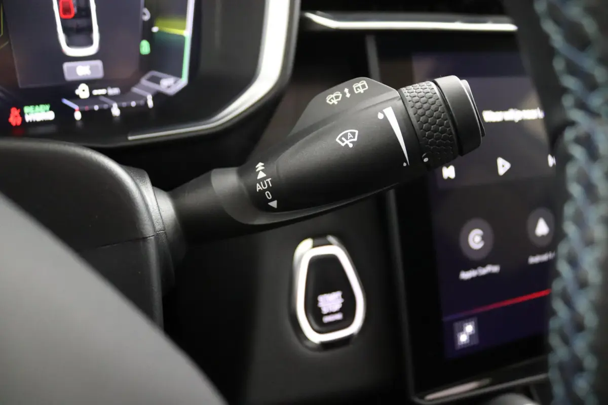 1.5*PLUG-IN*NAVI*PANO*CAM*ACC*CARPLAY*ECC*LED*