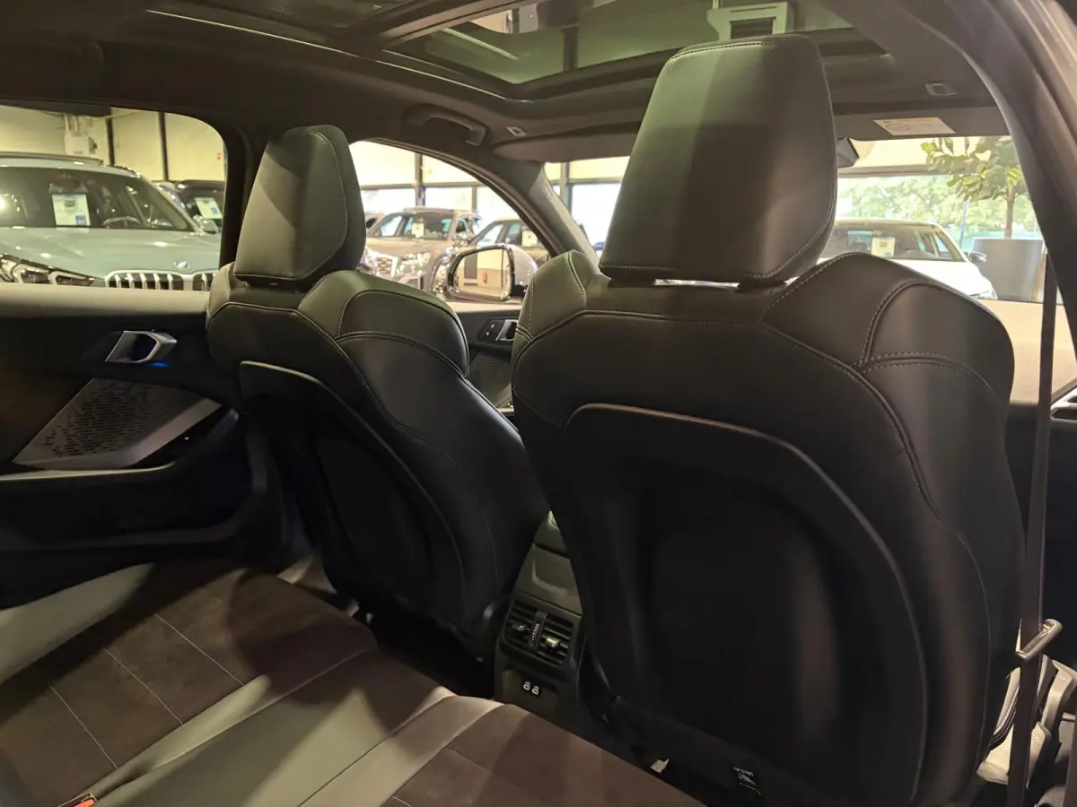 120 M Sport Design Edition Panoramadak | Stoelverwarming | Camera | Carplay