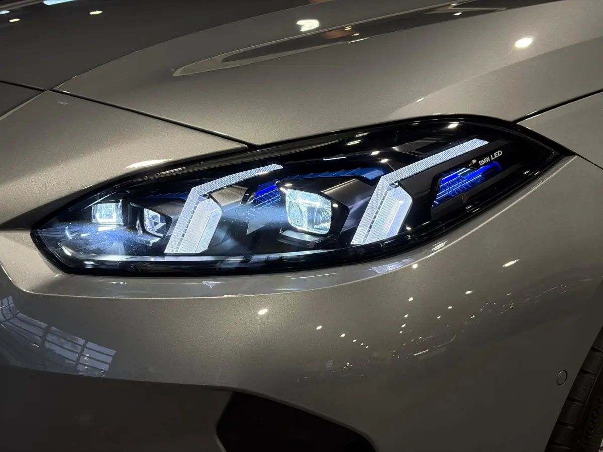 120 M Sport Design Edition Panoramadak | Stoelverwarming | Camera | Carplay
