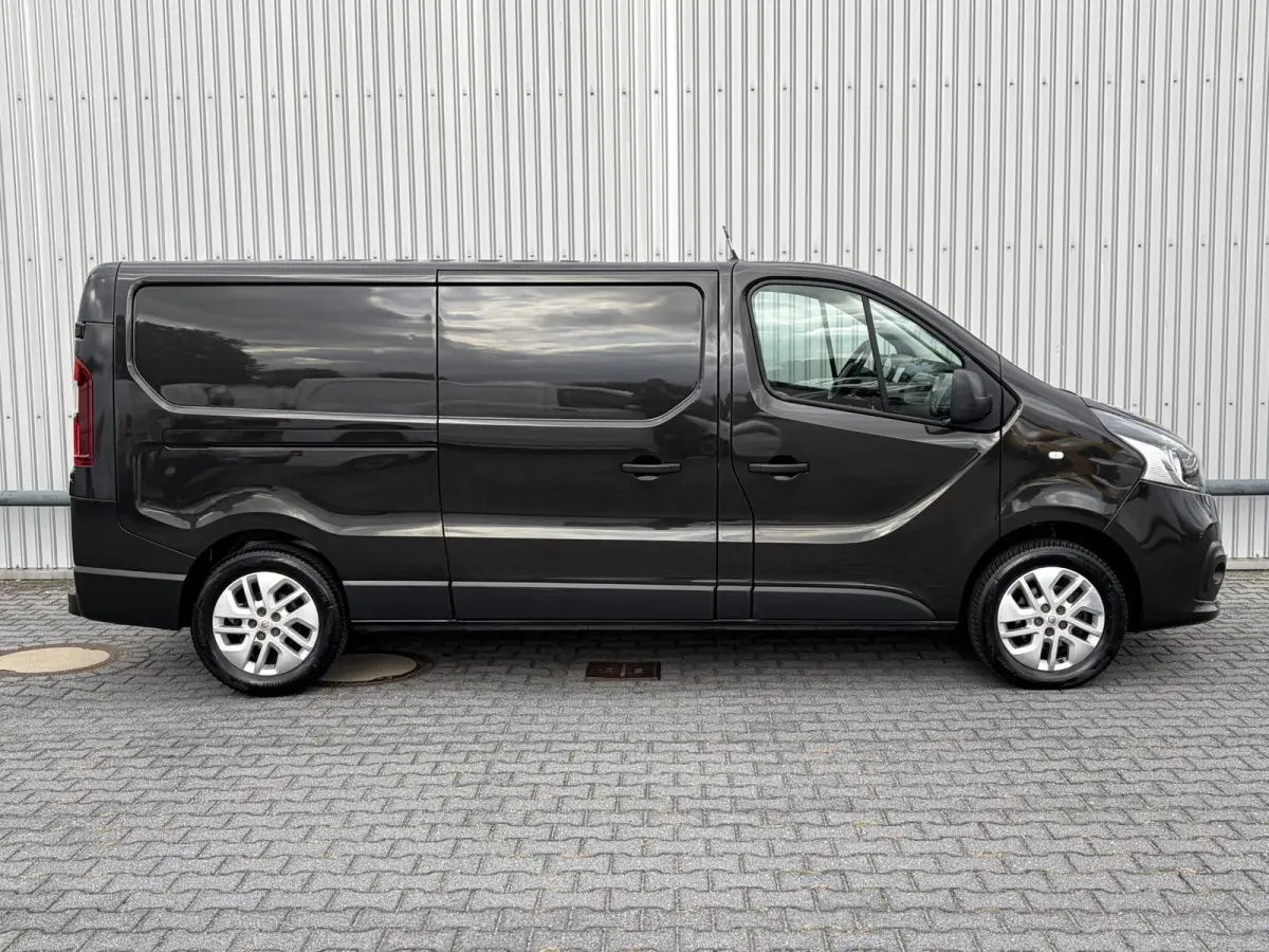 1.6 dCi L2H1 Luxe*3PERS*HAAK*CRUISE*A/C*TEL*LMV*