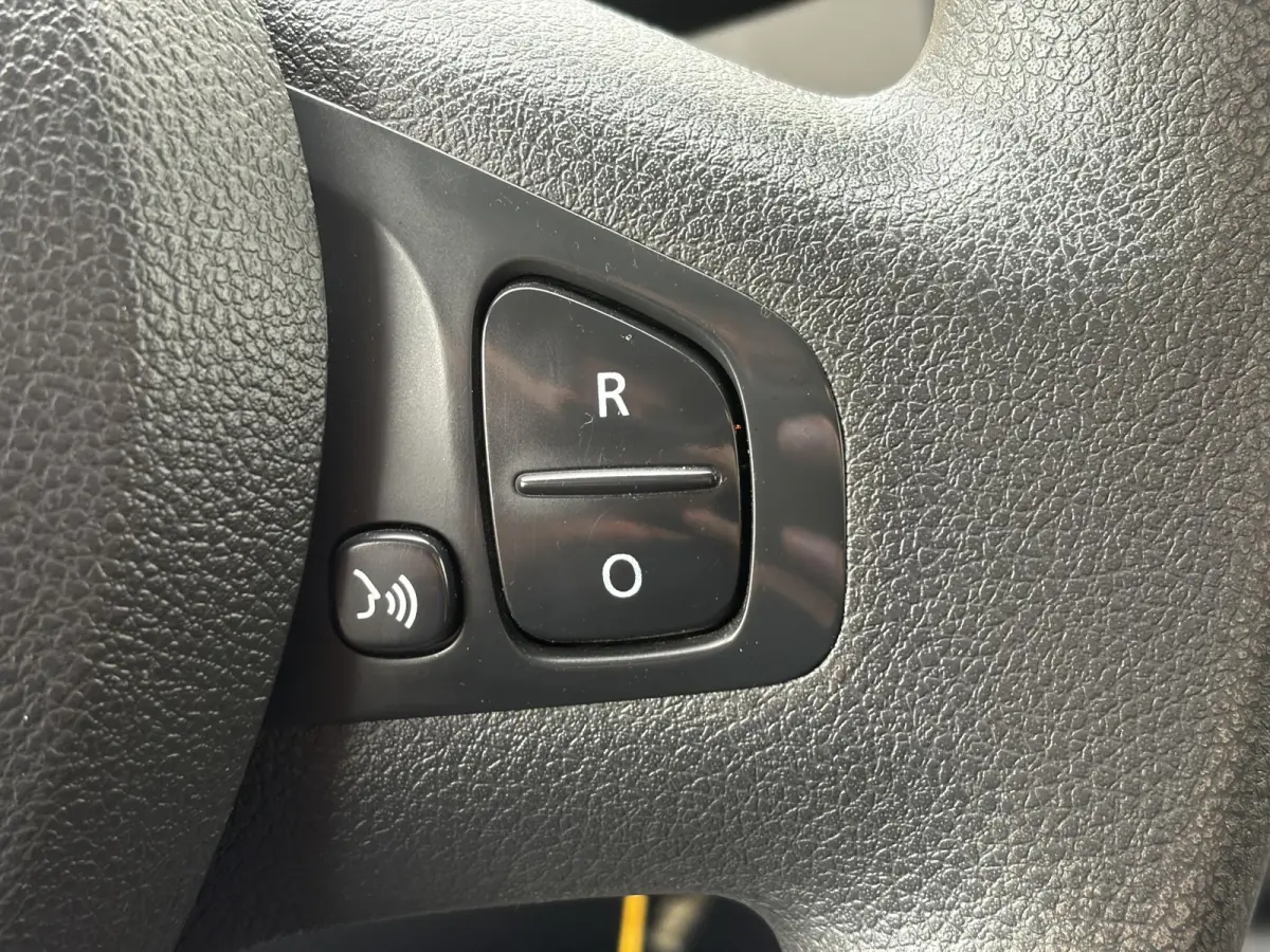 1.6 dCi L2H1 Luxe*3PERS*HAAK*CRUISE*A/C*TEL*LMV*