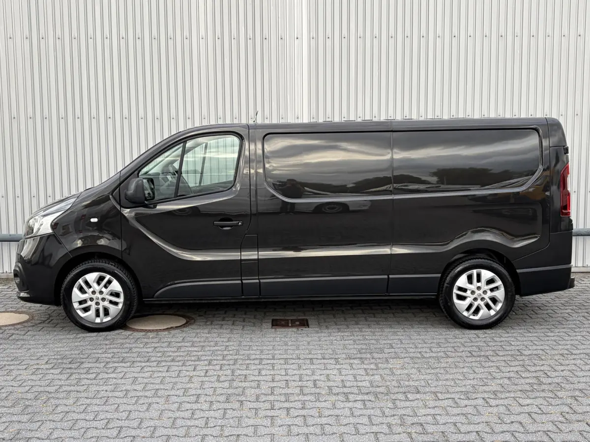 1.6 dCi L2H1 Luxe*3PERS*HAAK*CRUISE*A/C*TEL*LMV*