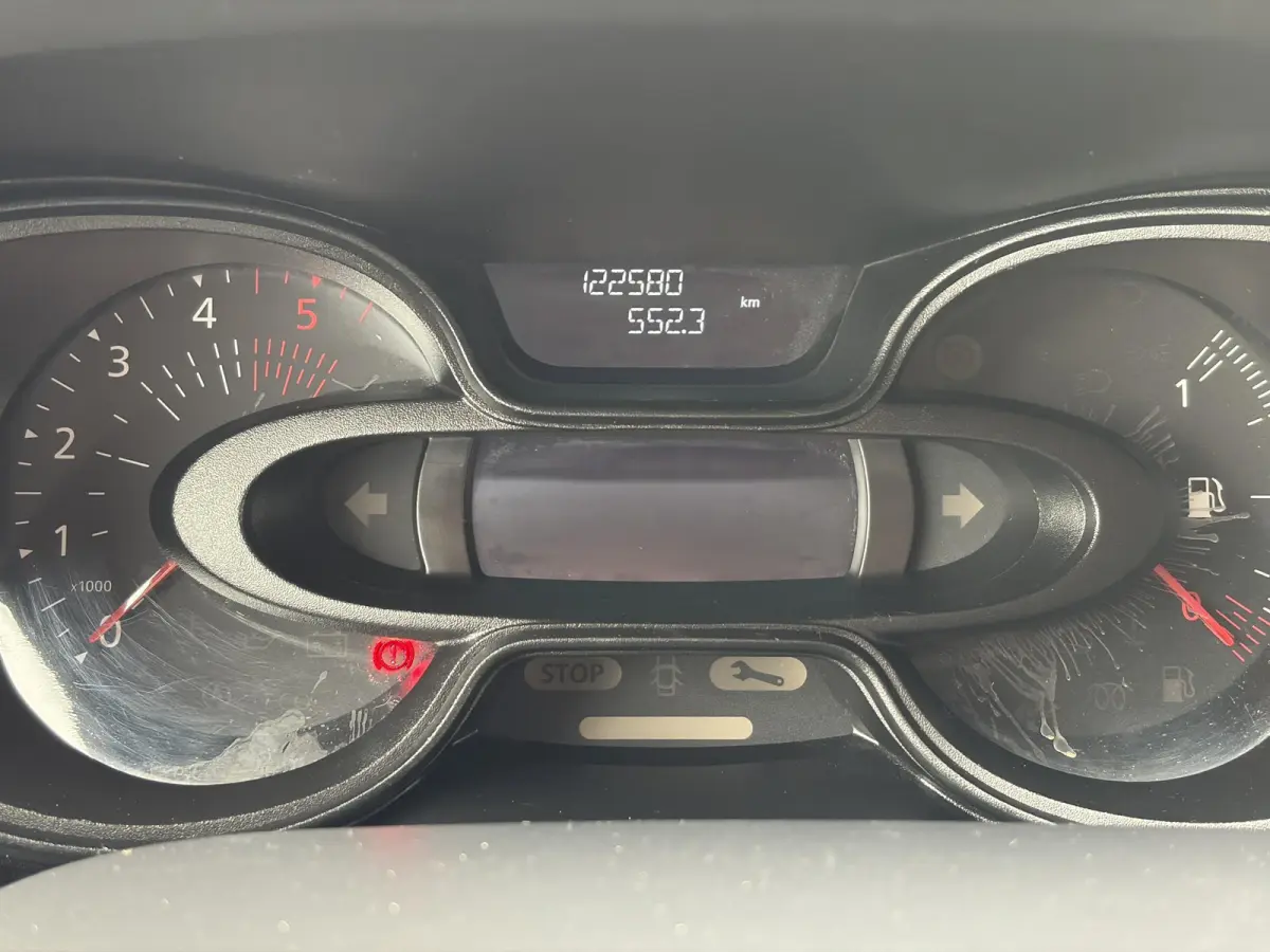 1.6 dCi L2H1 Luxe*3PERS*HAAK*CRUISE*A/C*TEL*LMV*