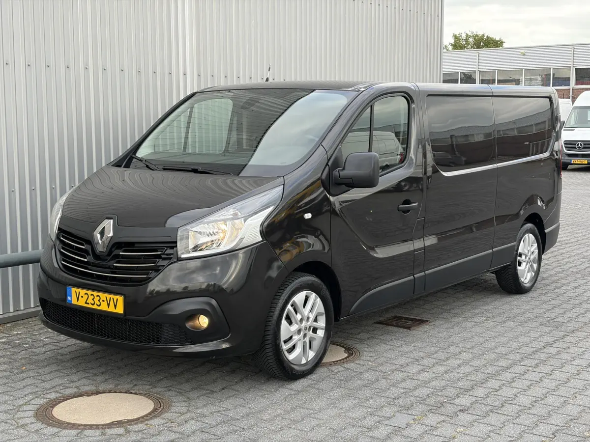 1.6 dCi L2H1 Luxe*3PERS*HAAK*CRUISE*A/C*TEL*LMV*