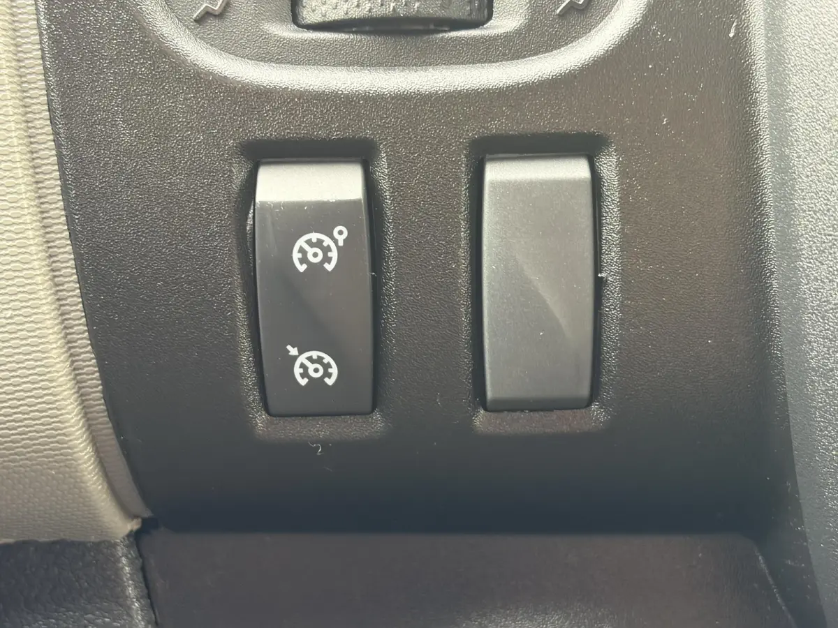 1.6 dCi L2H1 Luxe*3PERS*HAAK*CRUISE*A/C*TEL*LMV*