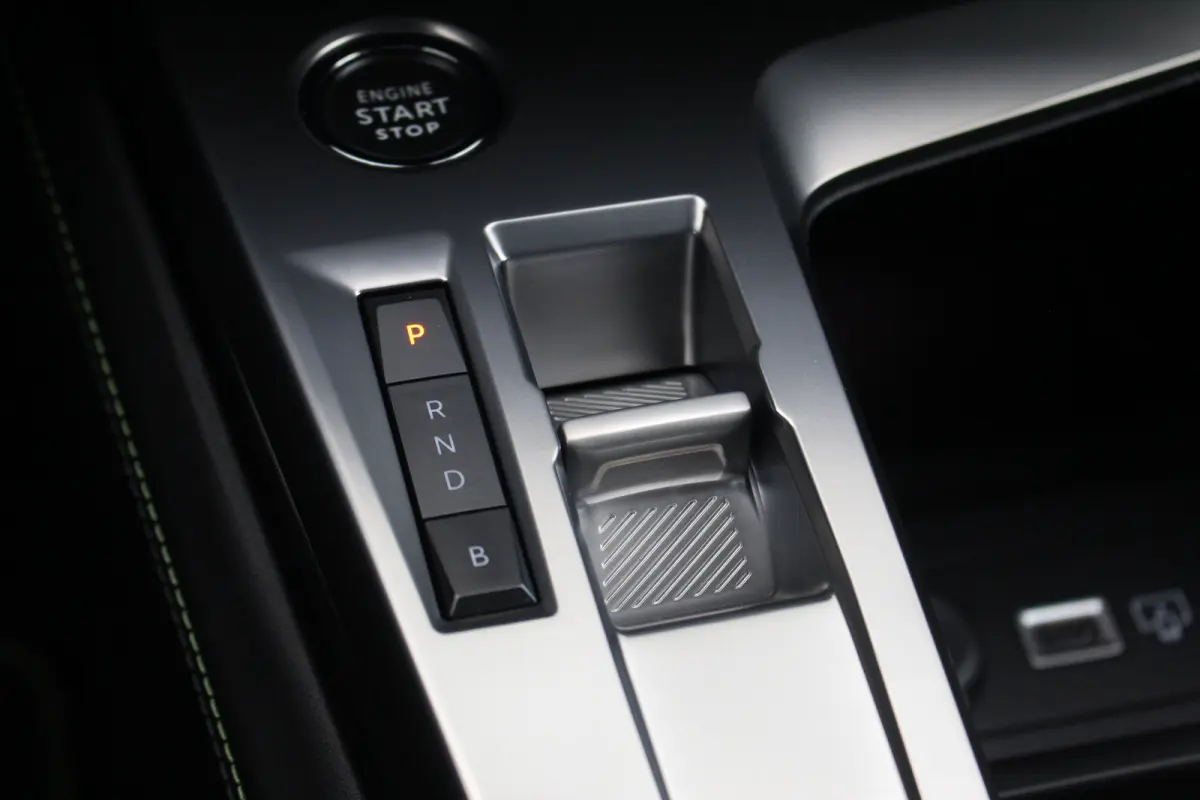 1.6 Plug-in Hybrid 225 GT | Pano | Trekhaak | Vol Leder | 360 Camera | Stoelverw. & Massage | Drive Assist | Elek. Achterklep | Navi | Carplay | Pano | Afn. Trekh | Vol Leder | 360 Camera | 