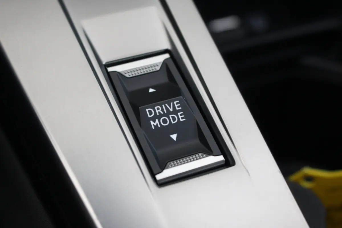 1.6 Plug-in Hybrid 225 GT | Pano | Trekhaak | Vol Leder | 360 Camera | Stoelverw. & Massage | Drive Assist | Elek. Achterklep | Navi | Carplay | Pano | Afn. Trekh | Vol Leder | 360 Camera | 
