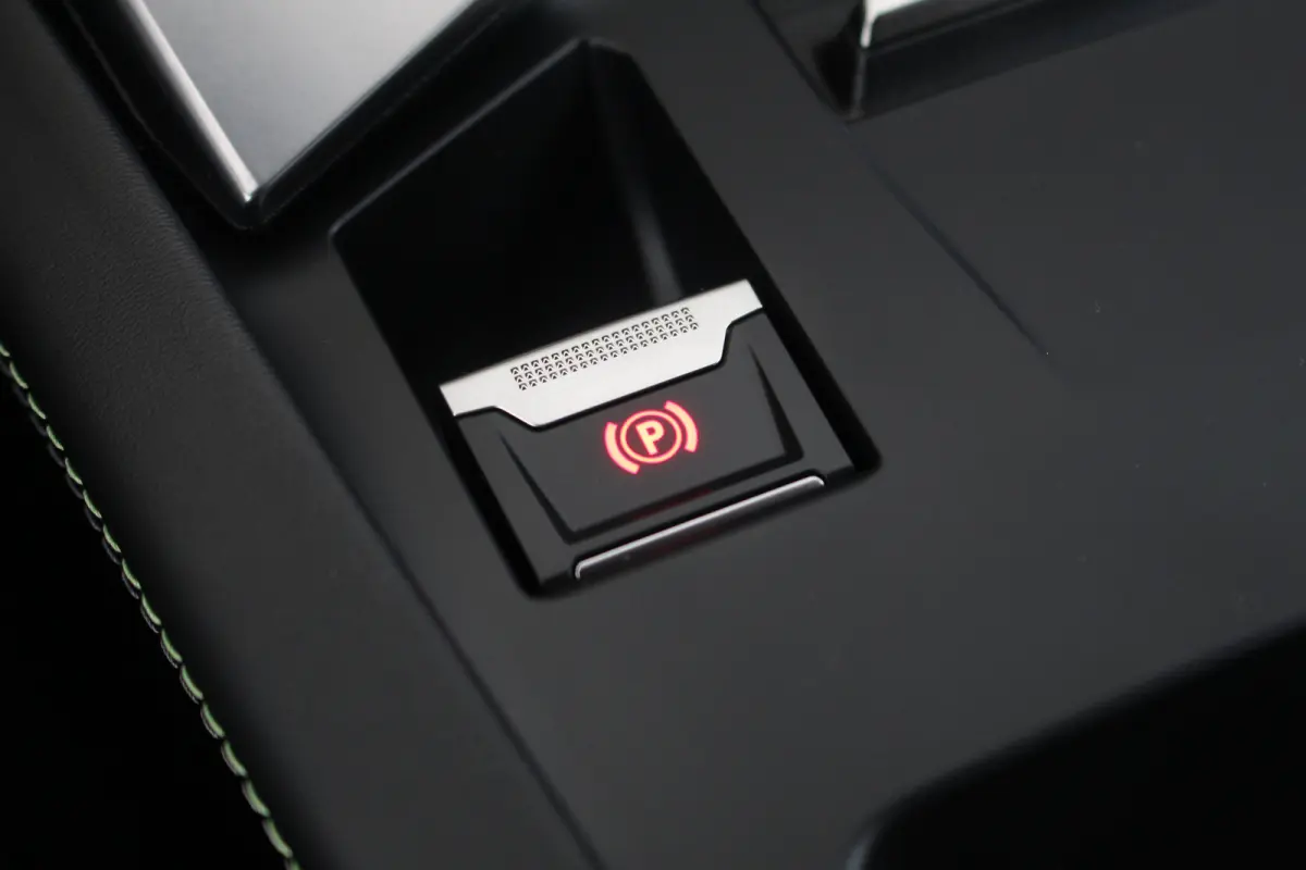 1.6 Plug-in Hybrid 225 GT | Pano | Trekhaak | Vol Leder | 360 Camera | Stoelverw. & Massage | Drive Assist | Elek. Achterklep | Navi | Carplay | Pano | Afn. Trekh | Vol Leder | 360 Camera | 