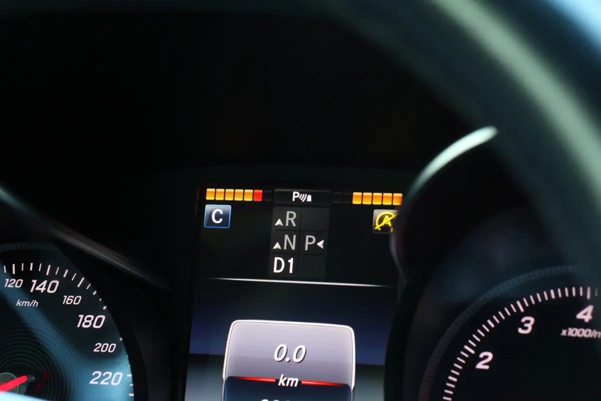 180 Sport Edition | AFN TREKHAAK | CAMERA | AMG STYLING | ELEKTS STOELEN | STOELVERWARMING | NAVI