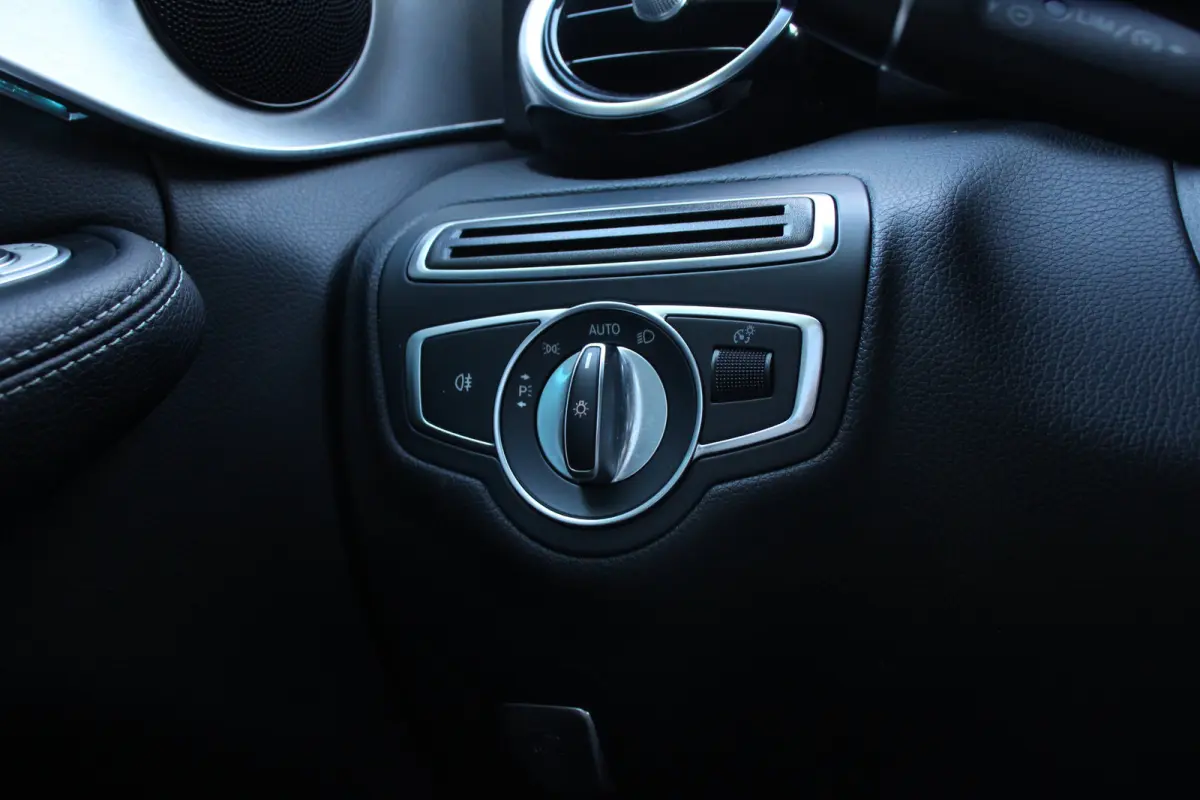 180 Sport Edition | AFN TREKHAAK | CAMERA | AMG STYLING | ELEKTS STOELEN | STOELVERWARMING | NAVI