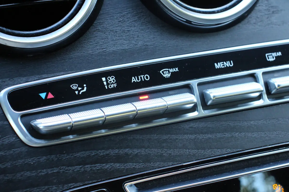 180 Sport Edition | AFN TREKHAAK | CAMERA | AMG STYLING | ELEKTS STOELEN | STOELVERWARMING | NAVI