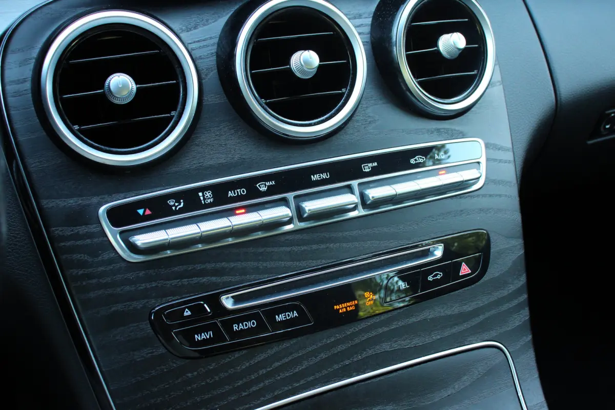 180 Sport Edition | AFN TREKHAAK | CAMERA | AMG STYLING | ELEKTS STOELEN | STOELVERWARMING | NAVI