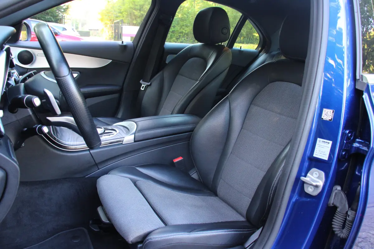 180 Sport Edition | AFN TREKHAAK | CAMERA | AMG STYLING | ELEKTS STOELEN | STOELVERWARMING | NAVI