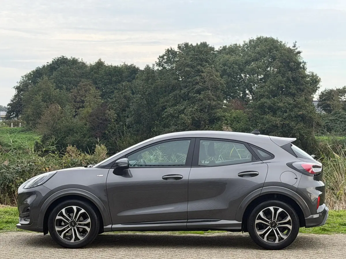 1.0 EcoBoost ST-Line - Magnetic Grey - Virtual/Winterpakket/Carplay