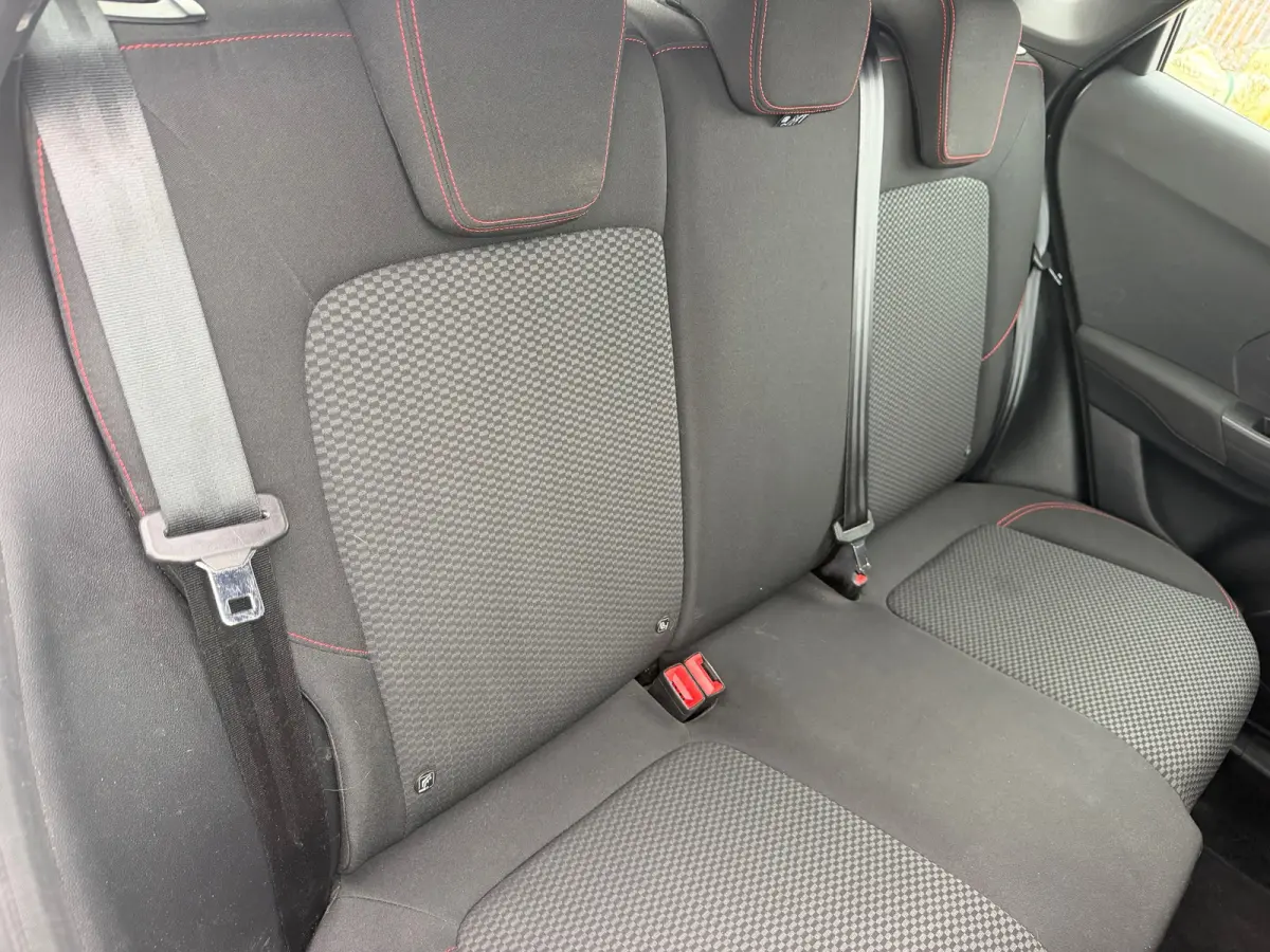 1.0 EcoBoost ST-Line - Magnetic Grey - Virtual/Winterpakket/Carplay