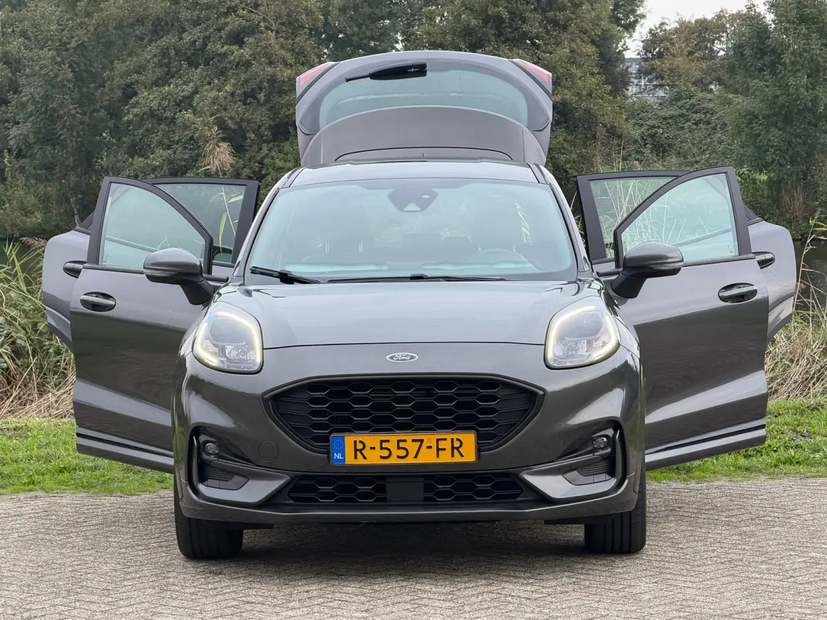 1.0 EcoBoost ST-Line - Magnetic Grey - Virtual/Winterpakket/Carplay