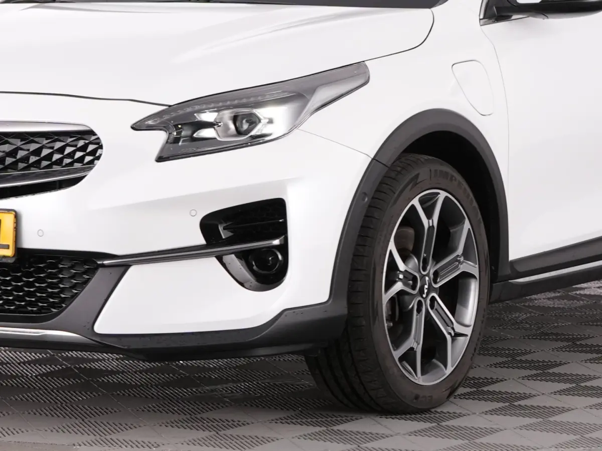 1.6 GDi PHEV DynamicPlusLine | Half LEDER | CARPLAY | Full LED | Stoelverwarming !