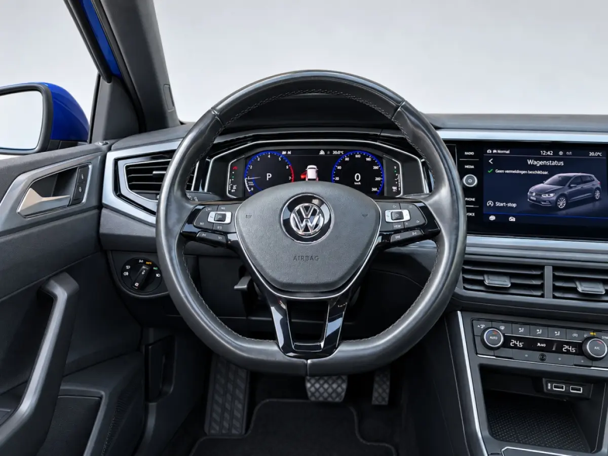 1.0 TSI R-Line Automaat Clima Panoramadak Half Leder