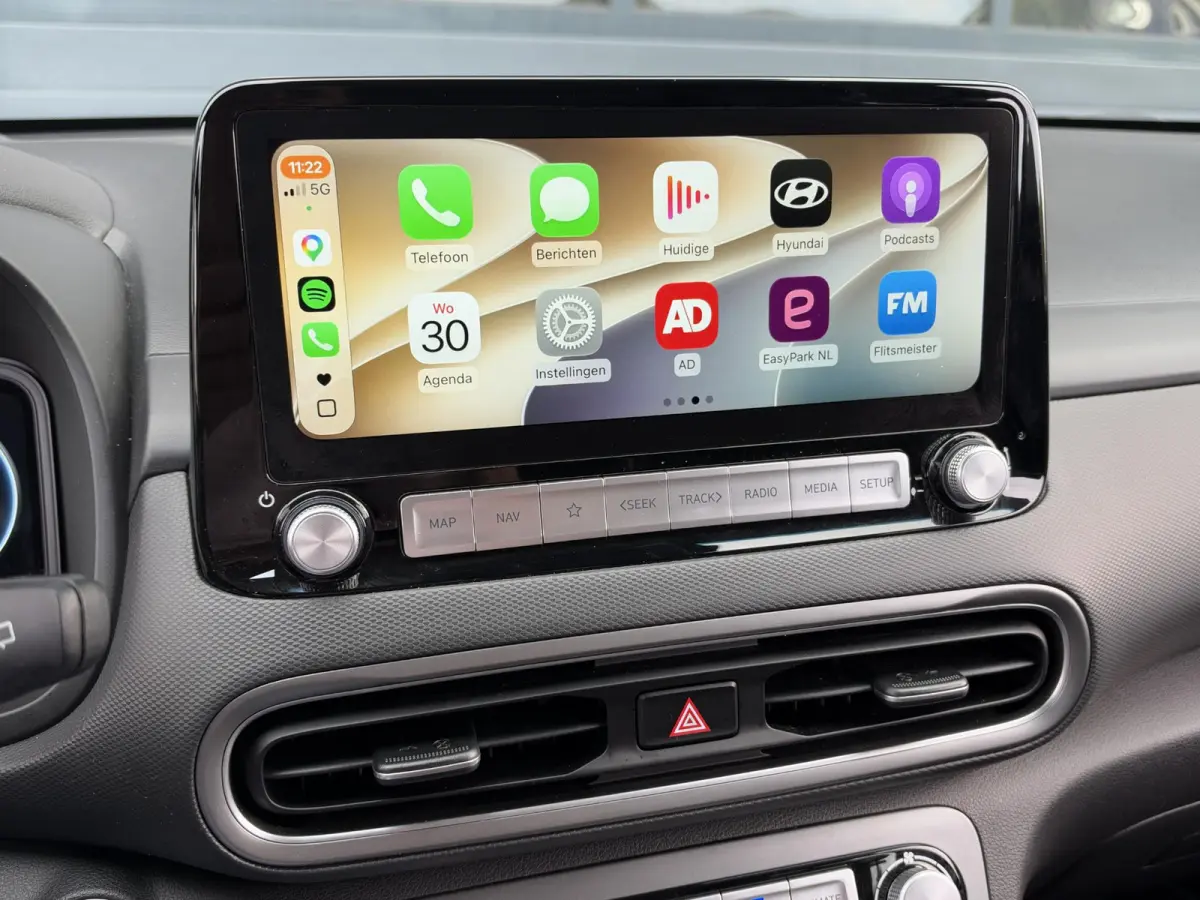 EV COMFORT 64 kWh (99% SOH) I AUTOMAAT I TREKHAAK I APPLE CARPLAY I P-CAMERA