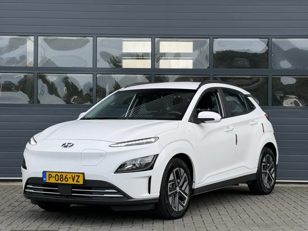 EV COMFORT 64 kWh (99% SOH) I AUTOMAAT I TREKHAAK I APPLE CARPLAY I P-CAMERA