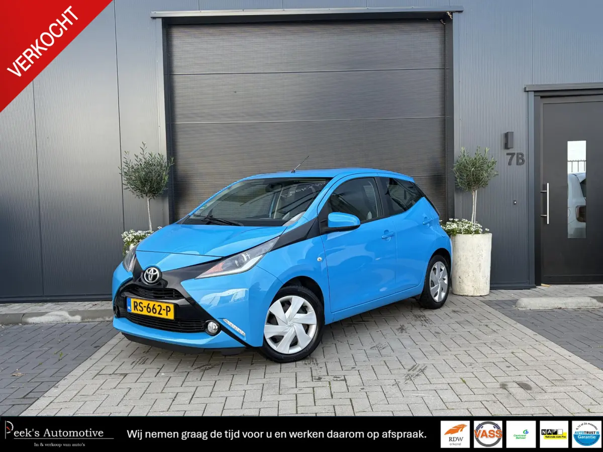 1.0 VVT-i x-play | Automaat | Airco | Apple Carplay | Achteruitrijcamera | Onderhouden | NAP | Mooie auto!!!