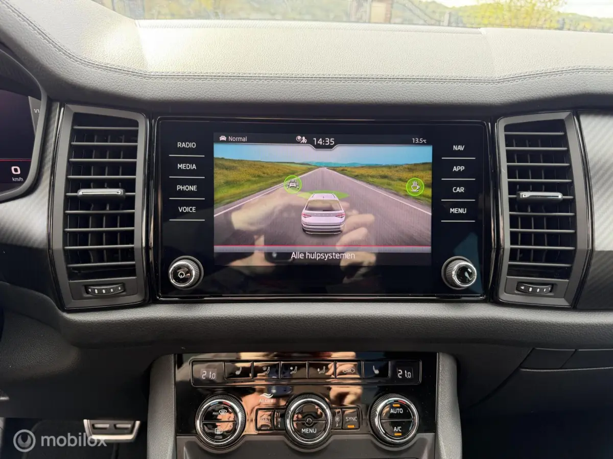 1.5 TSI DSG Sportline Facelift Pano Virtual 20"