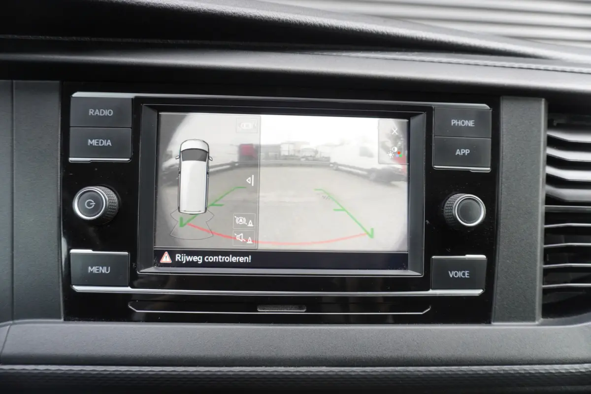 L2H1 150pk Automaat 2x Schuifdeur Apple carplay Camera Parkeersensoren Cruise control 3-zits