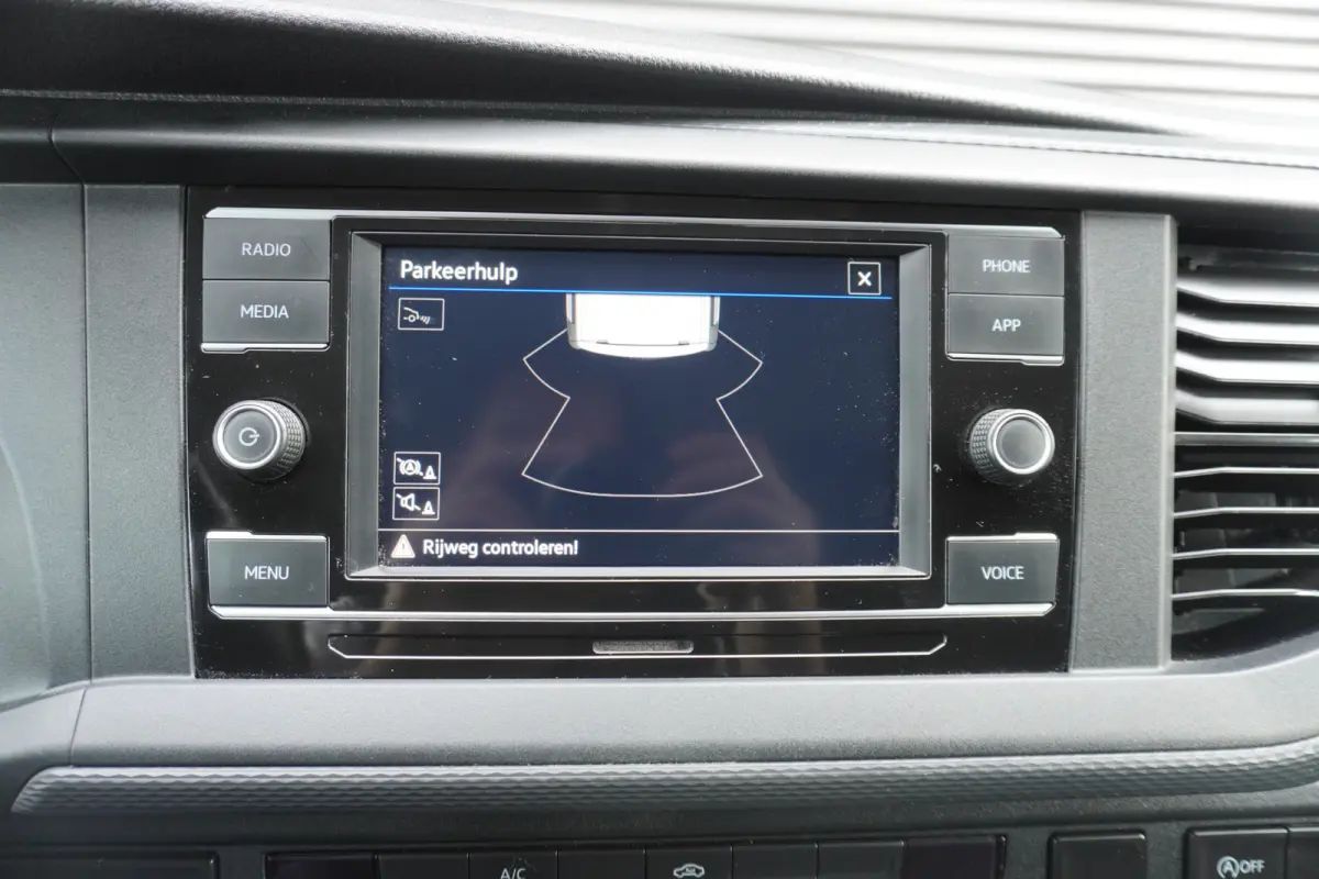 L2H1 150pk Automaat 2x Schuifdeur Apple carplay Camera Parkeersensoren Cruise control 3-zits