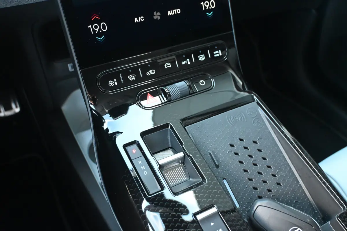 Max Comfort Range 74 kWh 99% SOH Tot 8 Jaar Garantie! | Navigatie | Elektr. Stoelen | Allseason | 360 Camera  | Stoel/Stuurverwarming | !!