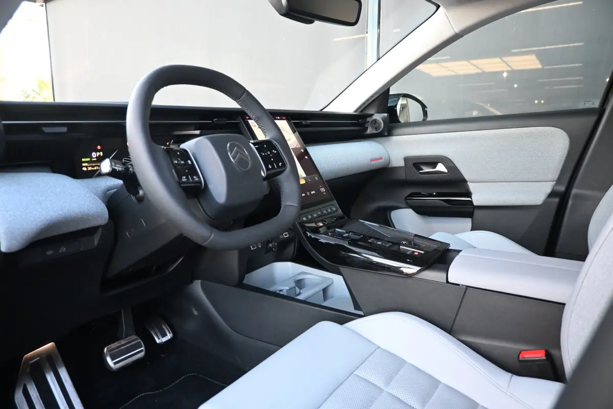 Max Comfort Range 74 kWh 99% SOH Tot 8 Jaar Garantie! | Navigatie | Elektr. Stoelen | Allseason | 360 Camera  | Stoel/Stuurverwarming | !!