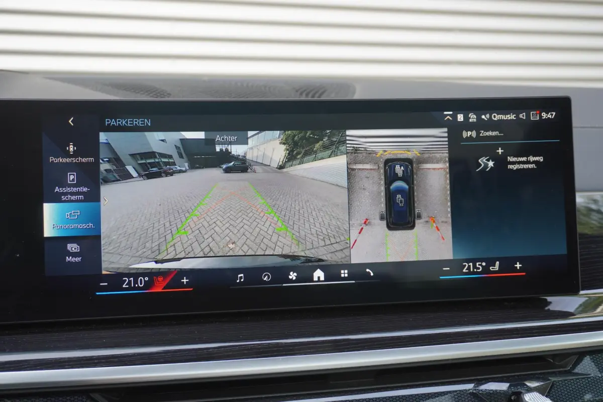 xDrive50e | SoH 100% | M Sportpakket Pro | HIFI System Harman Kardon | Integral Active Steering | Trekhaak met elektrisch wegklapbare kogel | Glazen panoramadak | Massagefunctie voor beide v