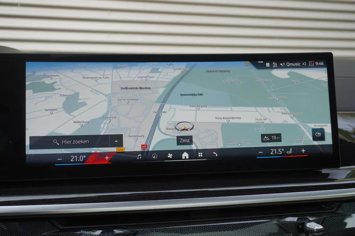 xDrive50e | SoH 100% | M Sportpakket Pro | HIFI System Harman Kardon | Integral Active Steering | Trekhaak met elektrisch wegklapbare kogel | Glazen panoramadak | Massagefunctie voor beide v