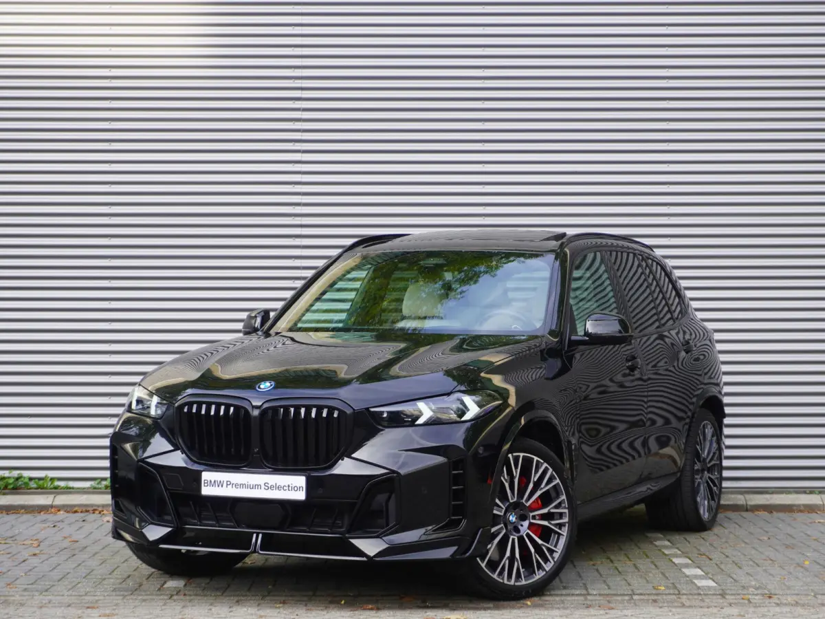 xDrive50e | SoH 100% | M Sportpakket Pro | HIFI System Harman Kardon | Integral Active Steering | Trekhaak met elektrisch wegklapbare kogel | Glazen panoramadak | Massagefunctie voor beide v