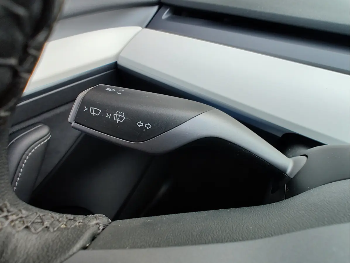 PREMIUM LONG RANGE AWD 78 kWh Wit Leder | FSD 3 | Camera | Pano | Stoelverwarming