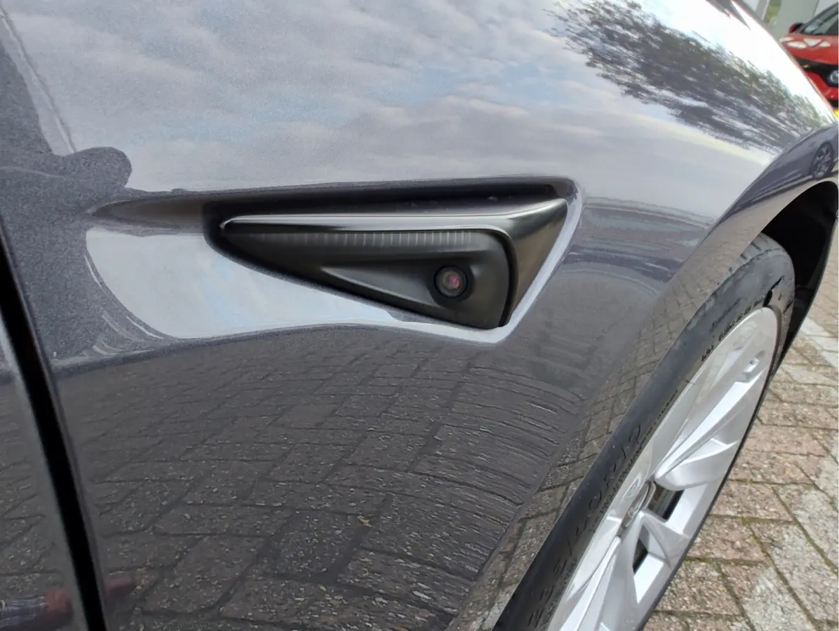 PREMIUM LONG RANGE AWD 78 kWh Wit Leder | FSD 3 | Camera | Pano | Stoelverwarming